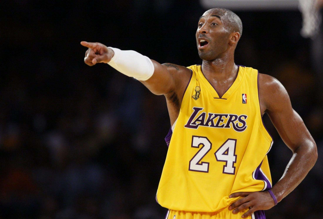 欧冠决赛-曼巴精神越来越抽象！旧将称科比不扶起对手，才算曼巴精神！